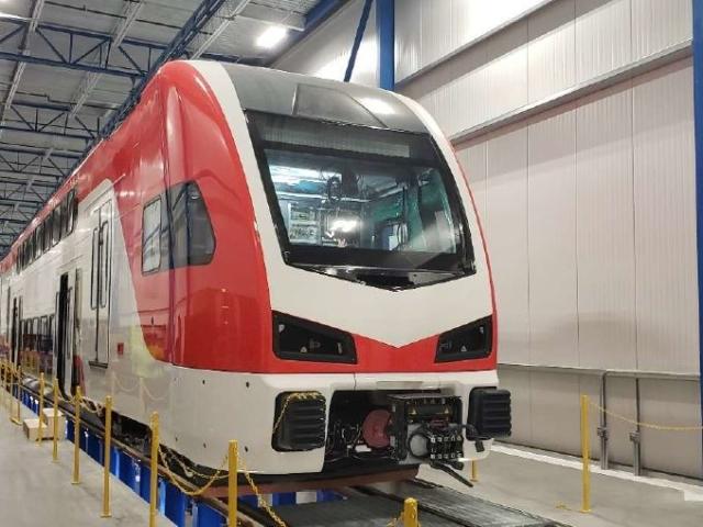 6 car coupled together Jan 2020 1 640x480 c