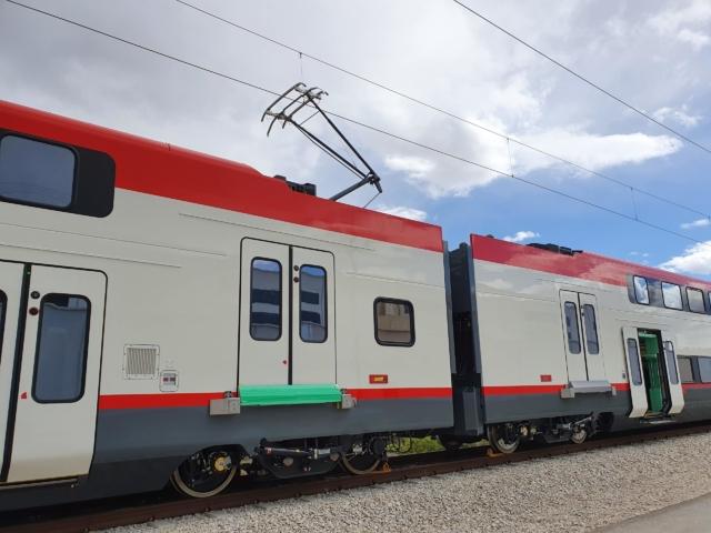First Trainset on SLC Test Track May 20202 scaled 1 640x480 c
