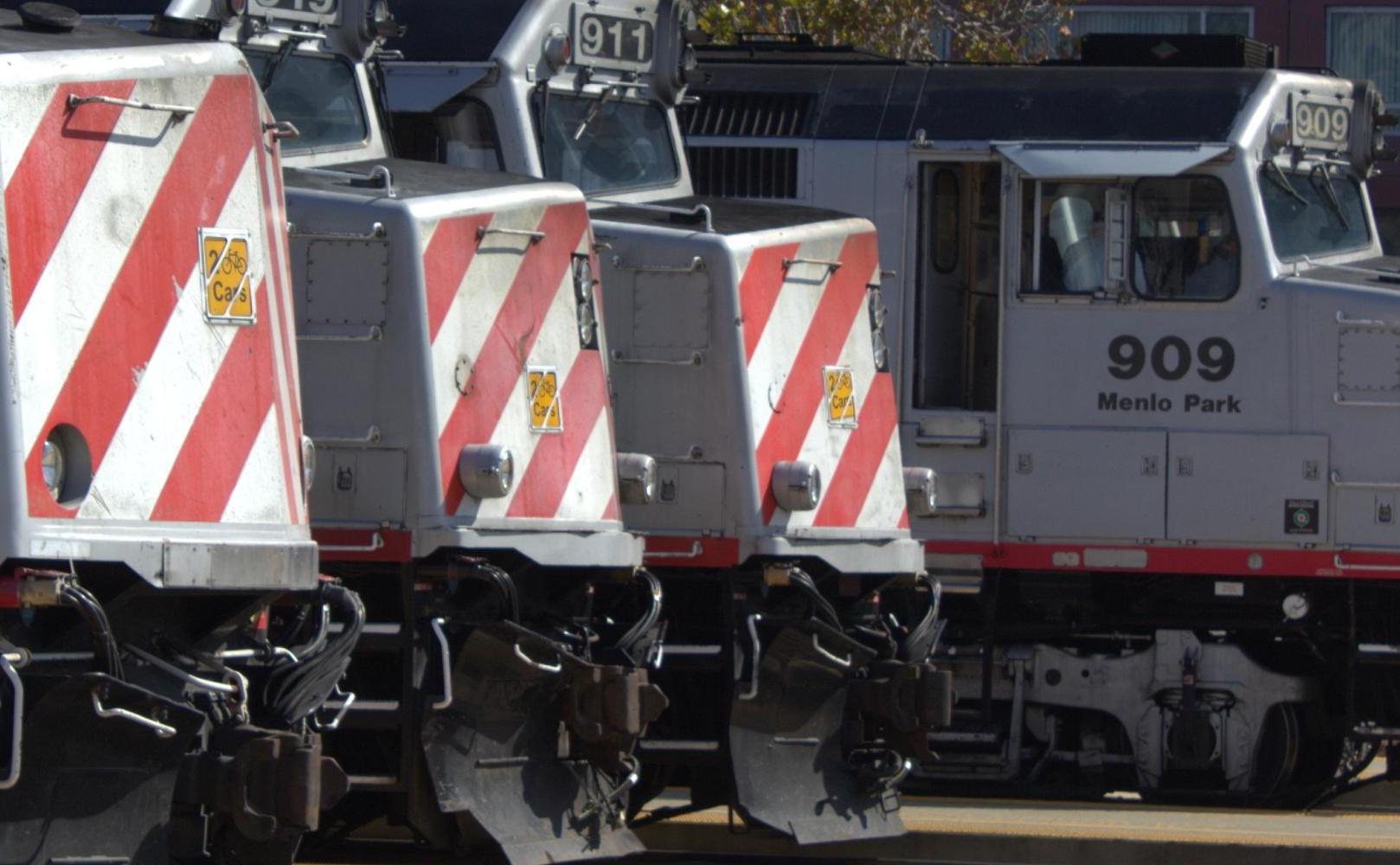 locomotives at san francisco station