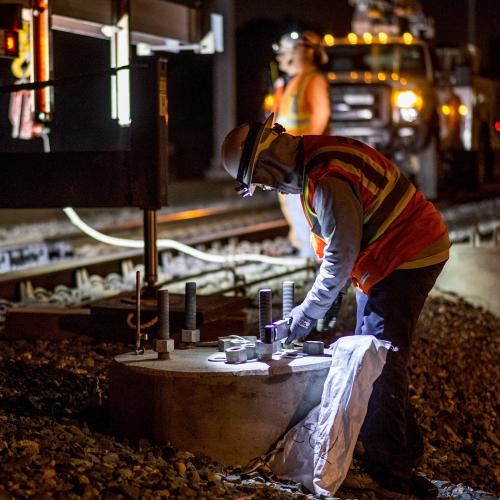 cropped cal train pole install 92